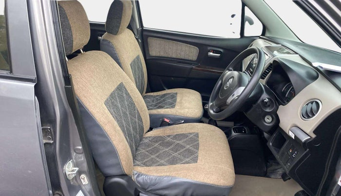 2015 Maruti Wagon R 1.0 VXI, Petrol, Manual, 52,907 km, Right Side Front Door Cabin