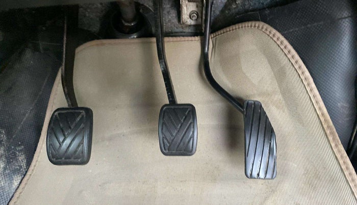 2015 Maruti Wagon R 1.0 VXI, Petrol, Manual, 52,907 km, Pedals