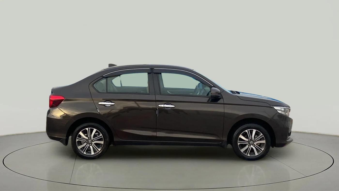 2022 Honda Amaze 1.2L I-VTEC VX CVT, Petrol, Automatic, 16,326 km, Right Side View