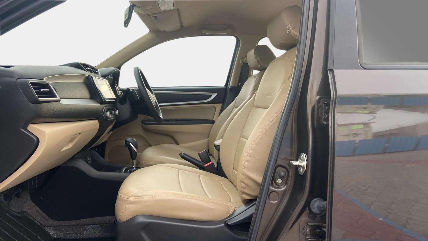 2022 Honda Amaze 1.2L I-VTEC VX CVT, Petrol, Automatic, 16,326 km, Driver Side Adjustment Panel