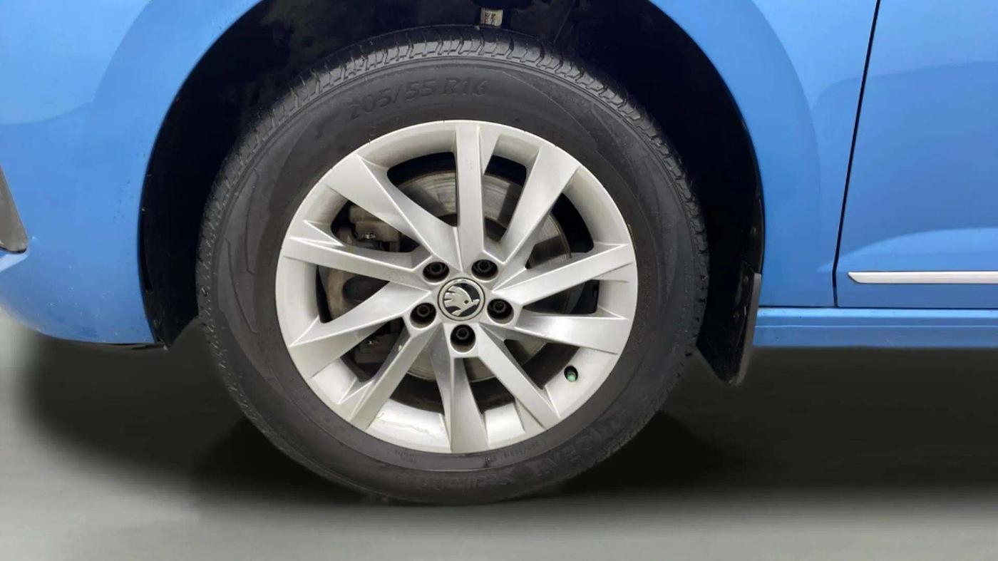 2023 Skoda SLAVIA AMBITION 1.5L TSI AT, Petrol, Automatic, 31,866 km, Left Front Wheel