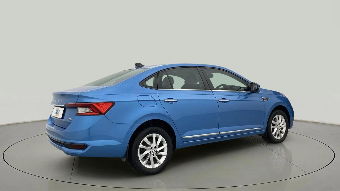 2023 Skoda SLAVIA AMBITION 1.5L TSI AT, Petrol, Automatic, 31,866 km, Right Back Diagonal