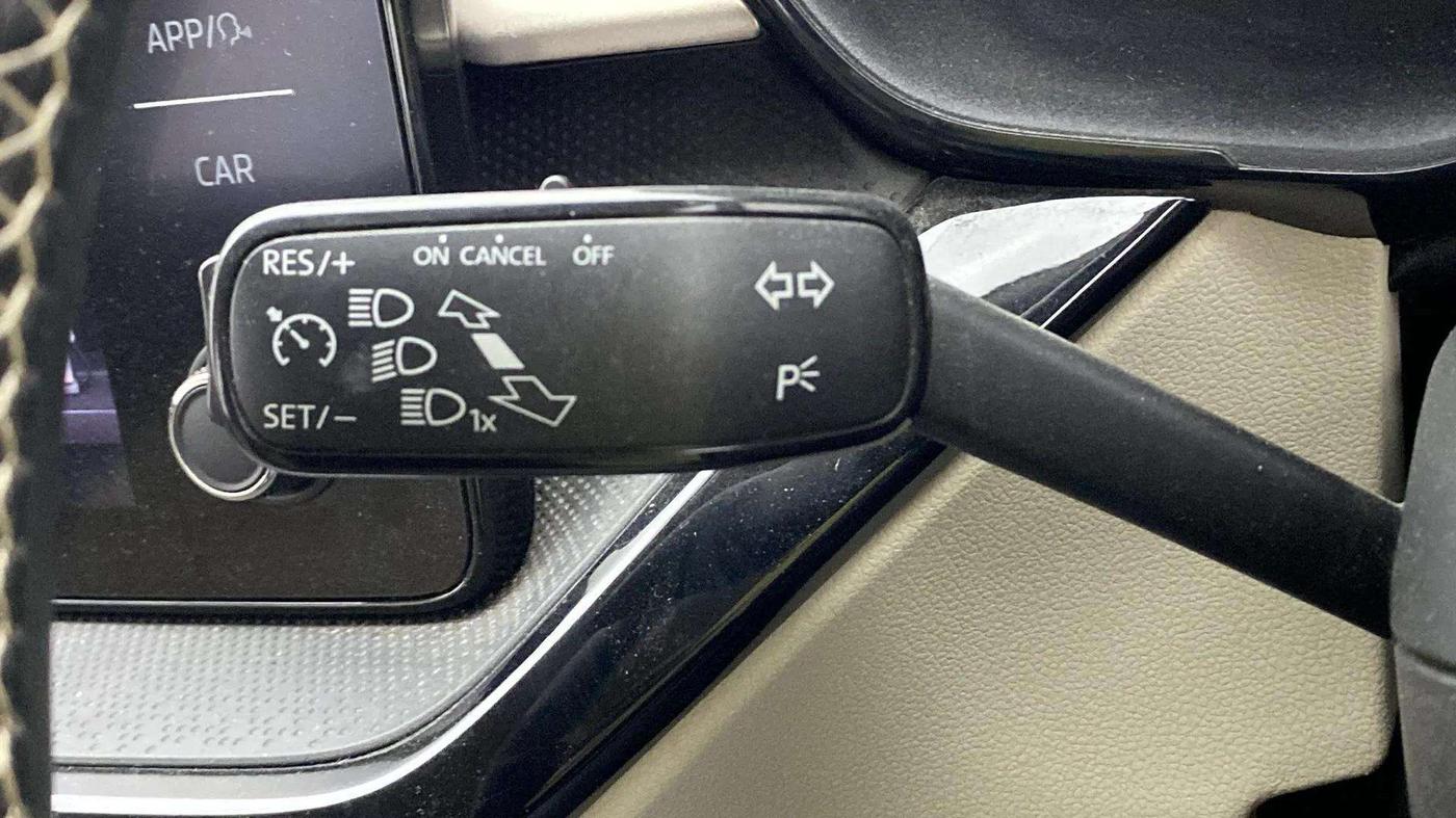 2023 Skoda SLAVIA AMBITION 1.5L TSI AT, Petrol, Automatic, 31,866 km, Adaptive Cruise Control