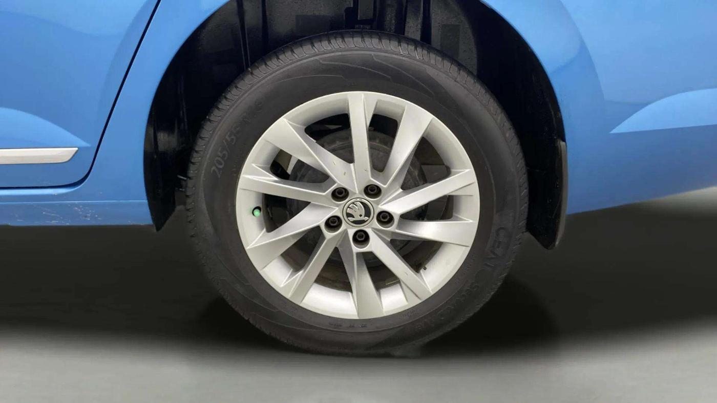 2023 Skoda SLAVIA AMBITION 1.5L TSI AT, Petrol, Automatic, 31,866 km, Left Rear Wheel
