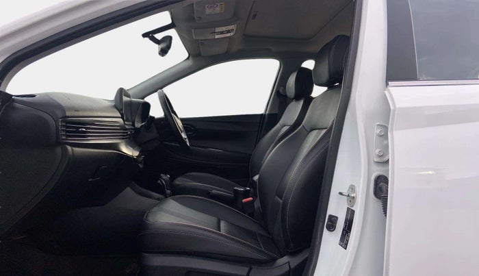2021 Hyundai NEW I20 ASTA (O) 1.0 TURBO GDI DCT, Petrol, Automatic, 29,437 km, Right Side Front Door Cabin