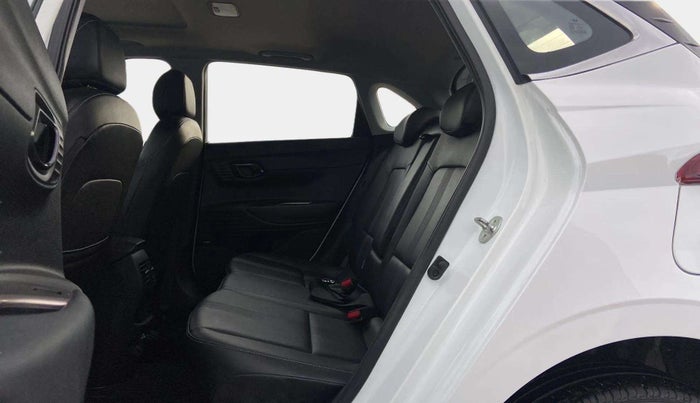 2021 Hyundai NEW I20 ASTA (O) 1.0 TURBO GDI DCT, Petrol, Automatic, 29,437 km, Right Side Rear Door Cabin