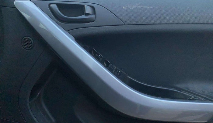 2021 Tata NEXON XMA PETROL, Petrol, Automatic, 30,892 km, Driver Side Door Panels Control