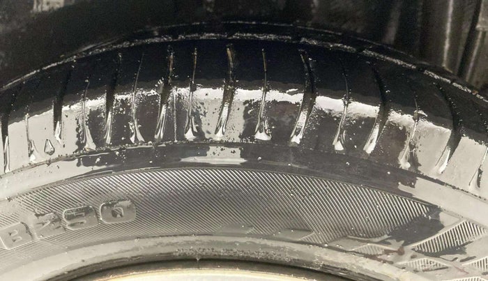 2016 Tata Tiago XT PETROL, Petrol, Manual, 49,771 km, Left Rear Tyre Tread
