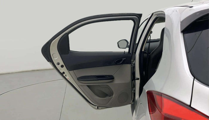 2016 Tata Tiago XT PETROL, Petrol, Manual, 49,771 km, LHS Rear Door