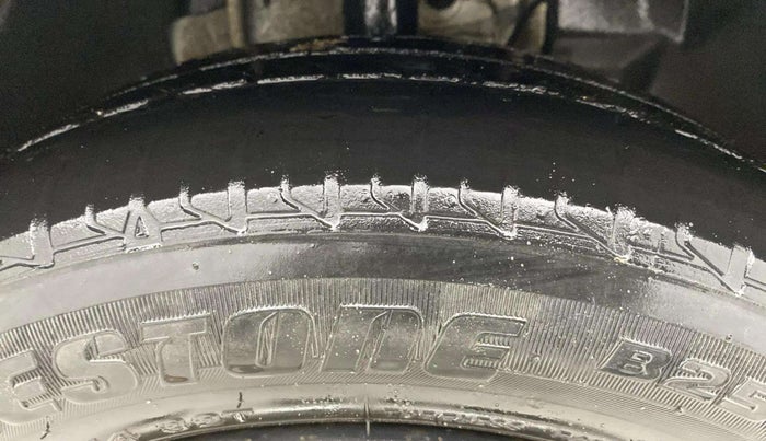 2022 Tata Tiago XT CNG, CNG, Manual, 49,257 km, Right Front Tyre Tread