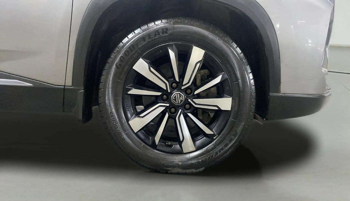 2020 MG HECTOR PLUS SHARP 1.5 PETROL TURBO DCT 6-STR, Petrol, Automatic, 32,709 km, Right Front Wheel