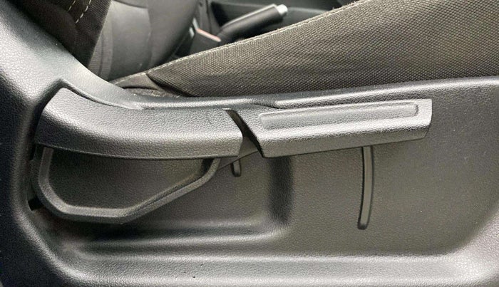 2021 Hyundai VENUE SX PLUS 1.0 TURBO DCT, Petrol, Automatic, 29,510 km, Driver Side Adjustment Panel