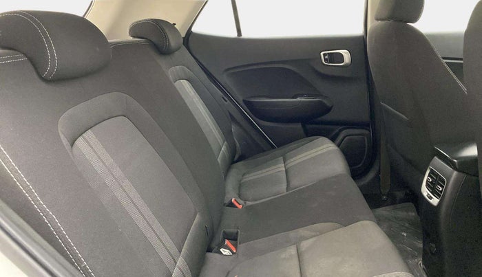 2021 Hyundai VENUE SX PLUS 1.0 TURBO DCT, Petrol, Automatic, 29,510 km, Right Side Rear Door Cabin