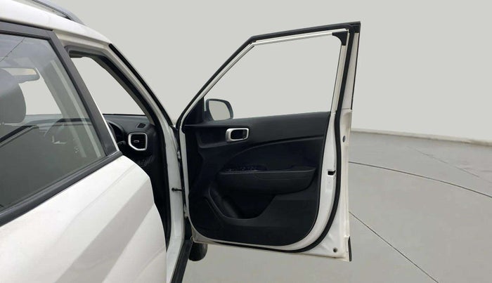 2021 Hyundai VENUE SX PLUS 1.0 TURBO DCT, Petrol, Automatic, 29,510 km, RHS Front Door