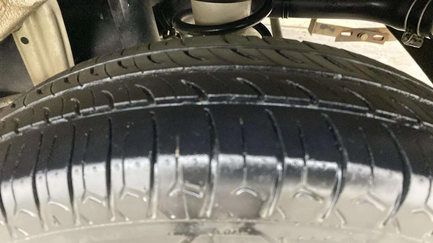 2021 Maruti Alto VXI, Petrol, Manual, 67,702 km, Left Rear Tyre Tread