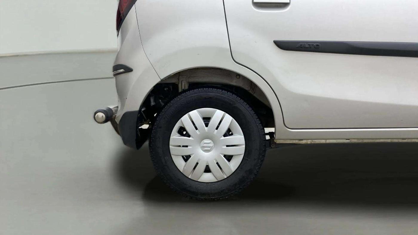 2021 Maruti Alto VXI, Petrol, Manual, 67,702 km, Right Rear Wheel