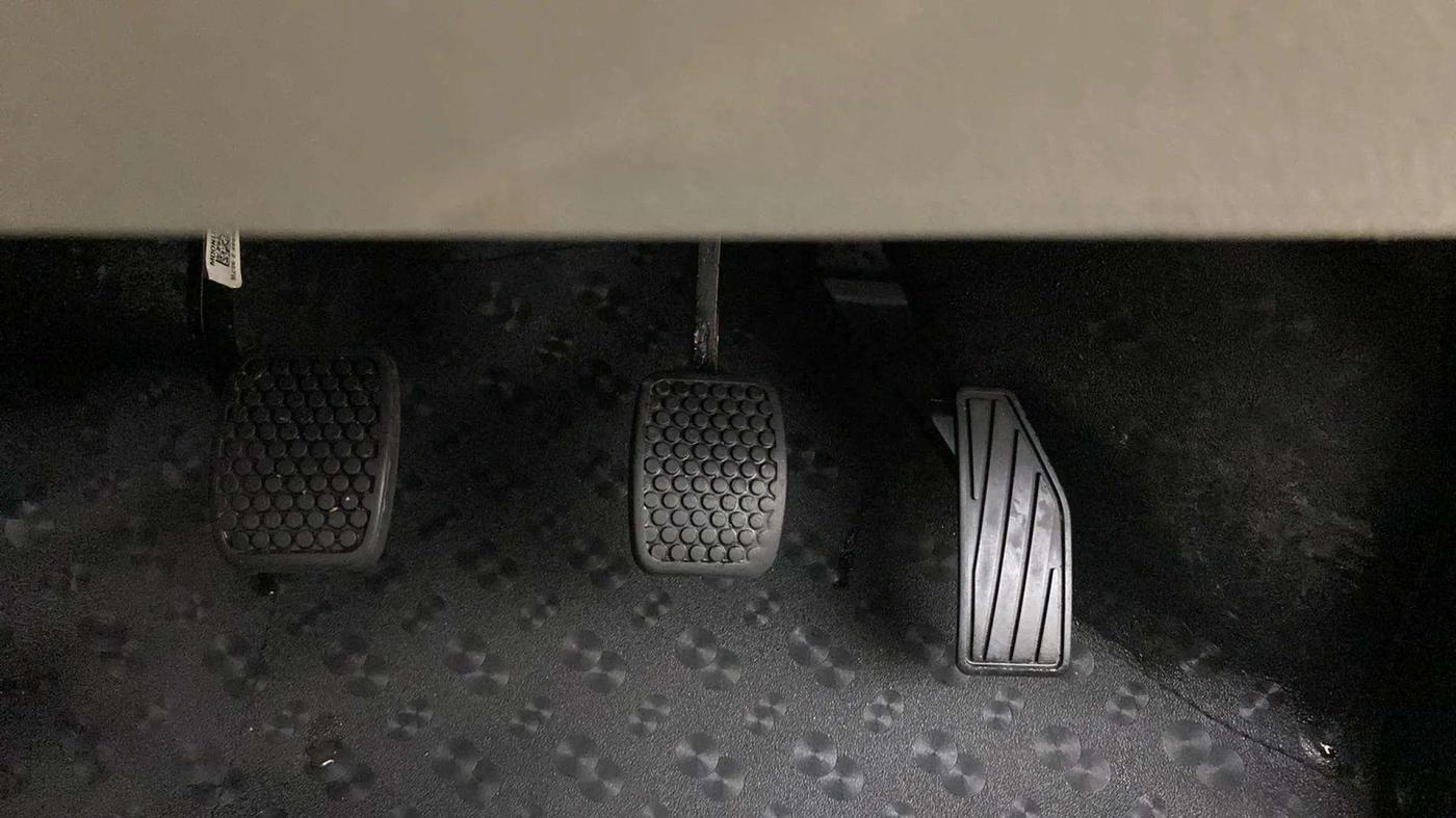 2021 Maruti Alto VXI, Petrol, Manual, 67,702 km, Pedals