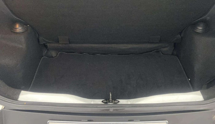 2023 Tata PUNCH CREATIVE  MT, Petrol, Manual, 15,057 km, Boot Open Zoomed View