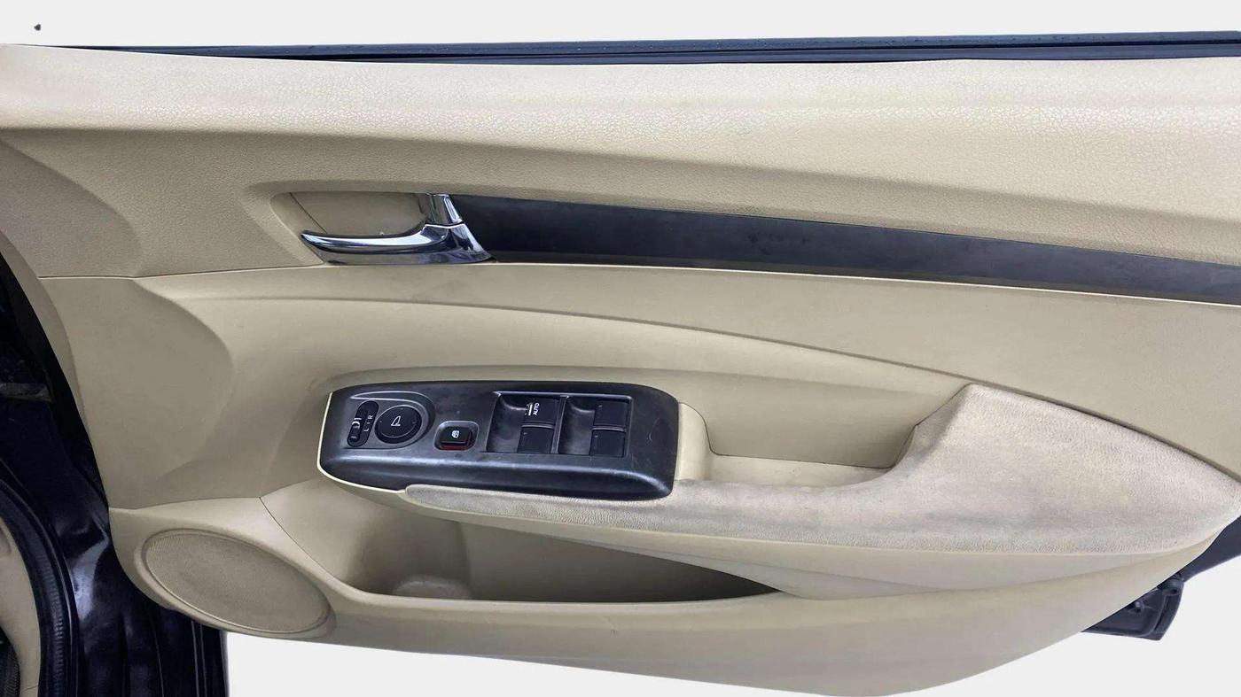 2012 Honda City 1.5L I-VTEC V MT, Petrol, Manual, 83,967 km, Driver Side Door Panels Control