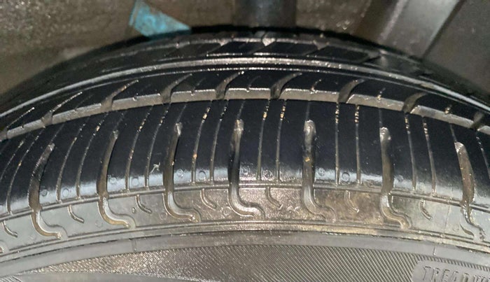 2021 Hyundai GRAND I10 NIOS SPORTZ 1.2 KAPPA VTVT CNG, CNG, Manual, 74,114 km, Left Rear Tyre Tread