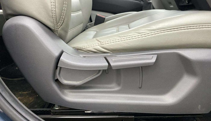 2021 Hyundai GRAND I10 NIOS SPORTZ 1.2 KAPPA VTVT CNG, CNG, Manual, 74,114 km, Driver Side Adjustment Panel