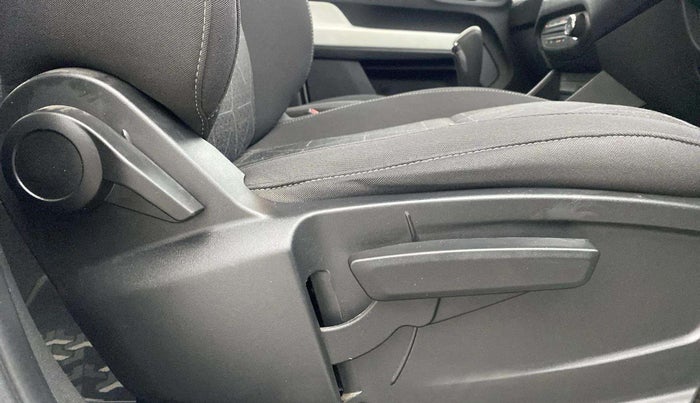 2023 Tata PUNCH ACCOMPLISHED DAZZLE PACK AMT, Petrol, Automatic, 10,517 km, Driver Side Adjustment Panel
