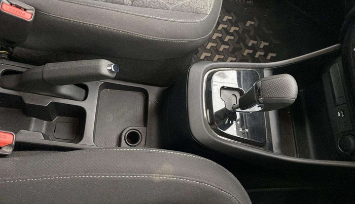 2023 Tata PUNCH ACCOMPLISHED DAZZLE PACK AMT, Petrol, Automatic, 10,517 km, Gear Lever