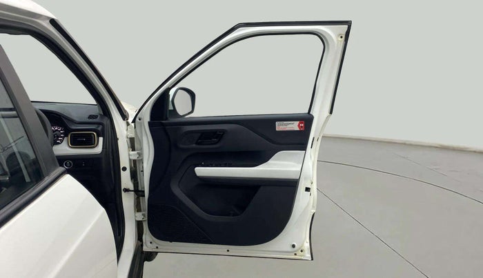 2023 Tata PUNCH ACCOMPLISHED DAZZLE PACK AMT, Petrol, Automatic, 10,517 km, RHS Front Door