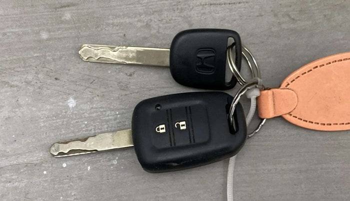 2018 Honda WR-V 1.2L I-VTEC VX MT, Petrol, Manual, 40,500 km, Key Close Up
