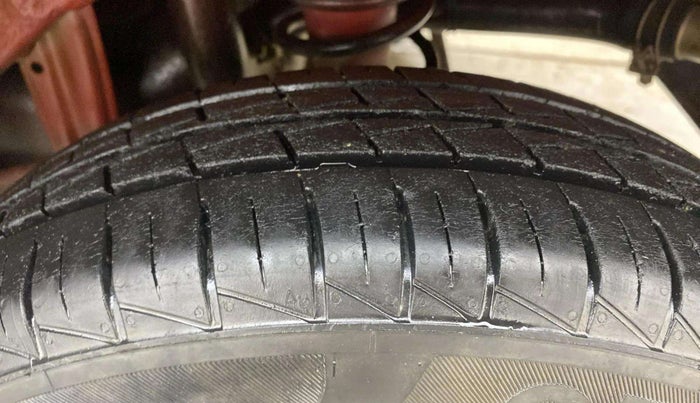 2020 Maruti Alto VXI PLUS, Petrol, Manual, 35,200 km, Left Rear Tyre Tread