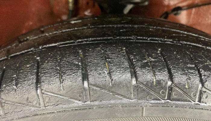 2020 Maruti Alto VXI PLUS, Petrol, Manual, 35,200 km, Right Front Tyre Tread