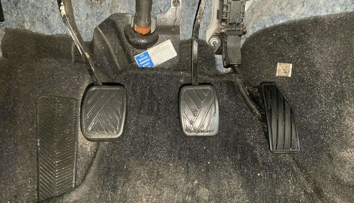 2018 Maruti Baleno DELTA PETROL 1.2, Petrol, Manual, 42,611 km, Pedals