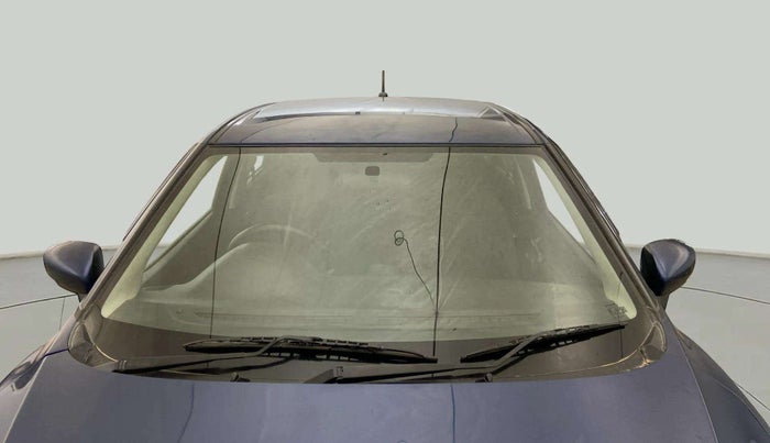 2018 Maruti Baleno DELTA PETROL 1.2, Petrol, Manual, 42,611 km, Front Windshield