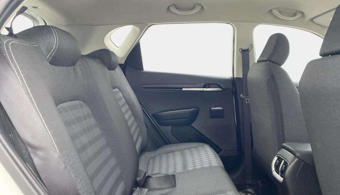 2022 KIA SONET HTE 1.2, Petrol, Manual, 17,293 km, Right Side Rear Door Cabin