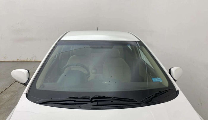 2015 Hyundai Verna FLUIDIC 4S 1.6 VTVT S(O), Petrol, Manual, 1,06,529 km, Front Windshield