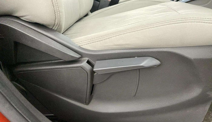 2015 Ford Ecosport TITANIUM 1.5L PETROL AT, Petrol, Automatic, 98,537 km, Driver Side Adjustment Panel