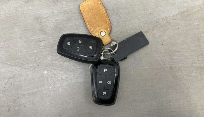 2022 Tata TIGOR XZ PLUS CNG, CNG, Manual, 51,503 km, Key Close Up