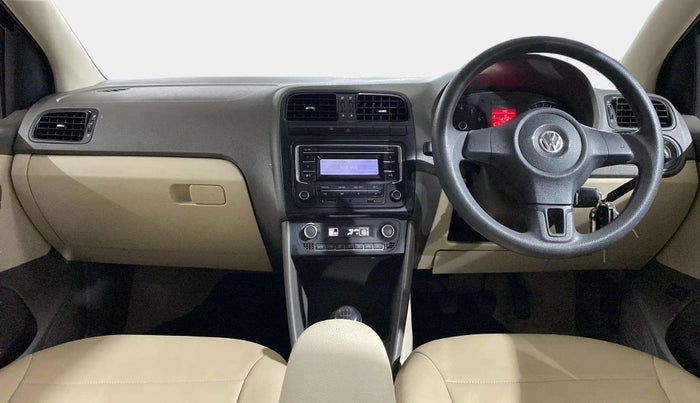 2014 Volkswagen Vento COMFORTLINE 1.6, Petrol, Manual, 49,660 km, Dashboard