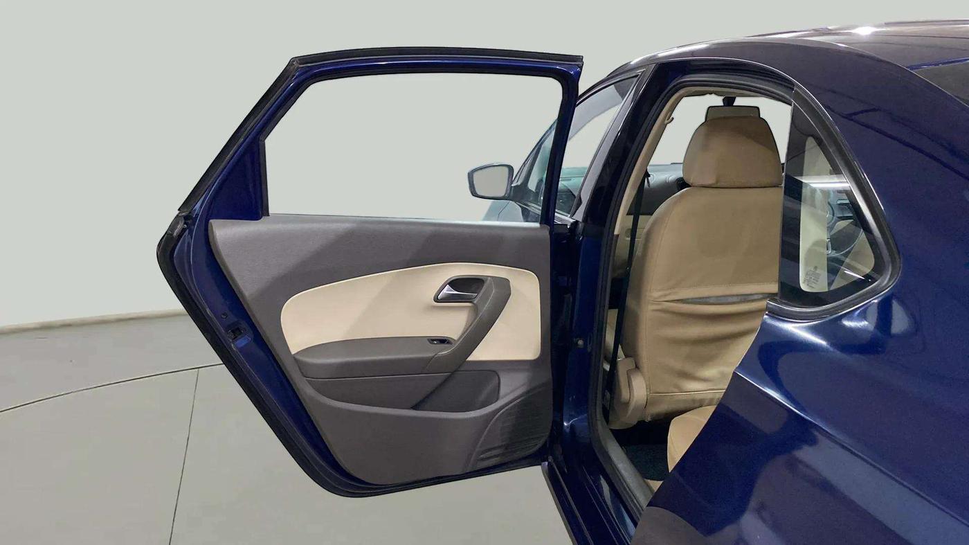 2014 Volkswagen Vento COMFORTLINE 1.6, Petrol, Manual, 49,660 km, LHS Rear Door