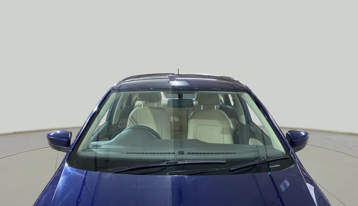 2014 Volkswagen Vento COMFORTLINE 1.6, Petrol, Manual, 49,660 km, Front Windshield