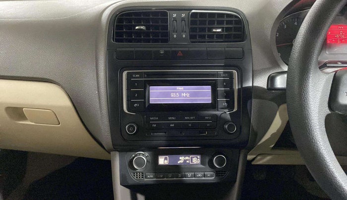 2014 Volkswagen Vento COMFORTLINE 1.6, Petrol, Manual, 49,660 km, Air Conditioner