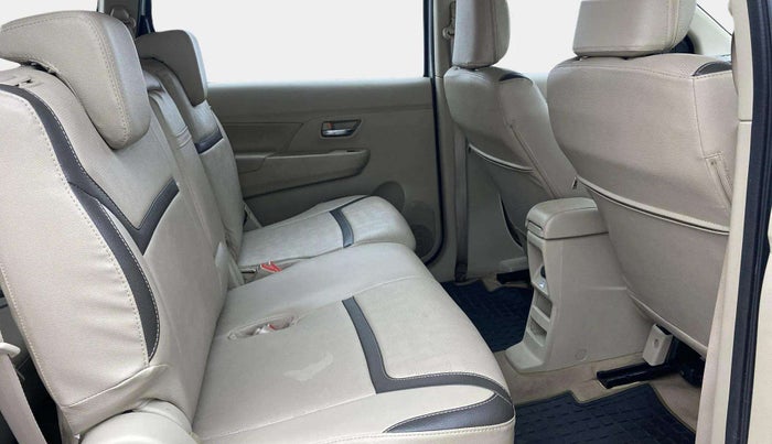 2022 Maruti Ertiga ZXI AT SHVS, Petrol, Automatic, 28,237 km, Right Side Rear Door Cabin