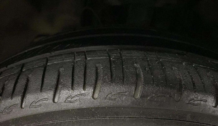 2020 Tata Tiago XZ PLUS PETROL, Petrol, Manual, 35,213 km, Left Front Tyre Tread