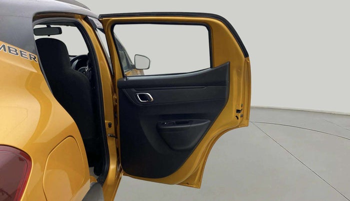 2022 Renault Kwid CLIMBER 1.0 AMT (O), Petrol, Automatic, 11,121 km, RHS Rear Door