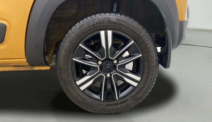 2022 Renault Kwid CLIMBER 1.0 AMT (O), Petrol, Automatic, 11,121 km, Left Rear Wheel