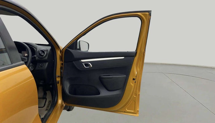 2022 Renault Kwid CLIMBER 1.0 AMT (O), Petrol, Automatic, 11,121 km, RHS Front Door