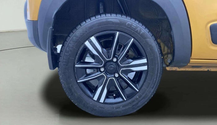 2022 Renault Kwid CLIMBER 1.0 AMT (O), Petrol, Automatic, 11,121 km, Right Rear Wheel