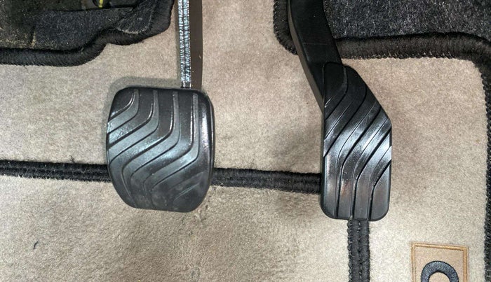 2022 Renault Kwid CLIMBER 1.0 AMT (O), Petrol, Automatic, 11,121 km, Pedals