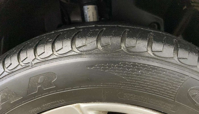 2015 Ford Ecosport TITANIUM 1.5L PETROL AT, Petrol, Automatic, 45,725 km, Right Front Tyre Tread