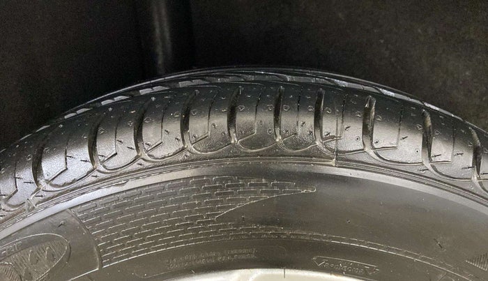 2015 Ford Ecosport TITANIUM 1.5L PETROL AT, Petrol, Automatic, 45,725 km, Right Rear Tyre Tread